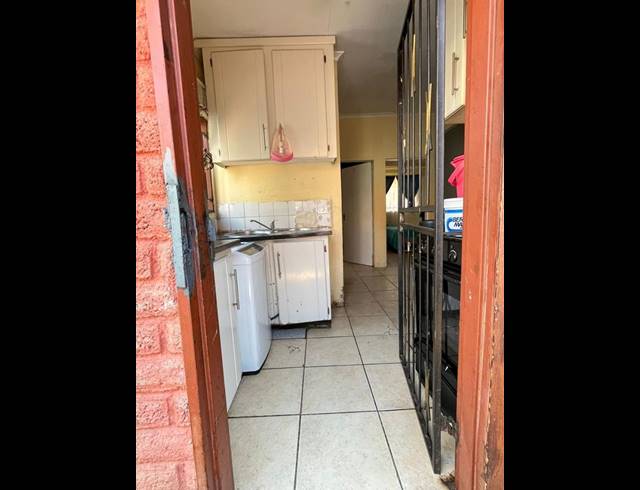 2 BEDROOM HOUSE FOR SALE IN COSMO CITY